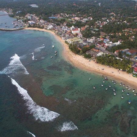 Scandinavia Hotel Hikkaduwa Dış mekan fotoğraf