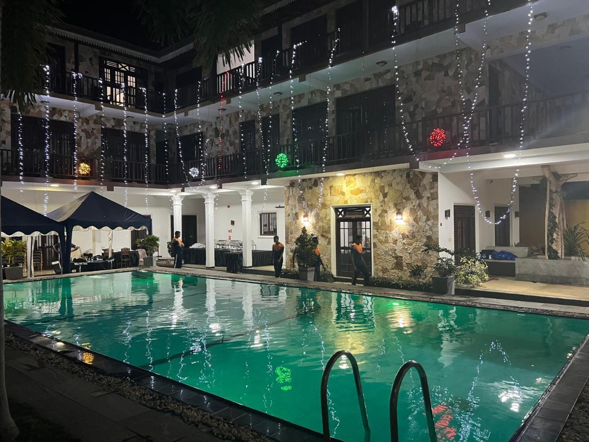 Scandinavia Hotel Hikkaduwa Dış mekan fotoğraf
