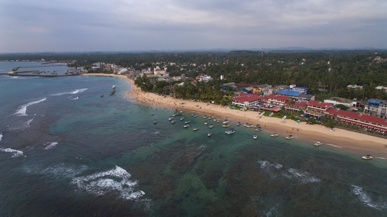 Scandinavia Hotel Hikkaduwa Dış mekan fotoğraf